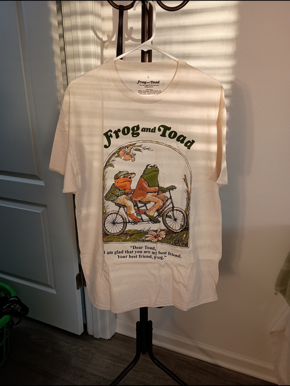 Men's Large Frog and Toad Cream Short Sleeve Tee Nature Best Friends